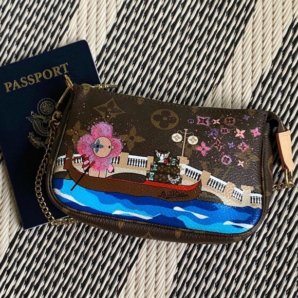 Follow me on Instagram @lvoechic - Picture 10 of 16